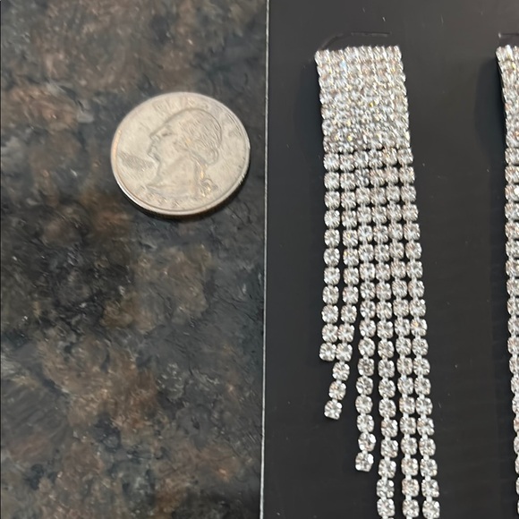 New Elegant Silver Dangle Earrings - Picture 3 of 4